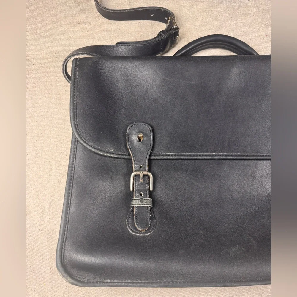 COACH VINTAGE Black Leather Briefcase Double Buckle Fasteners + Top Handle